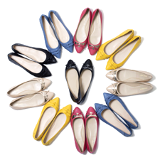 NINE WEST
